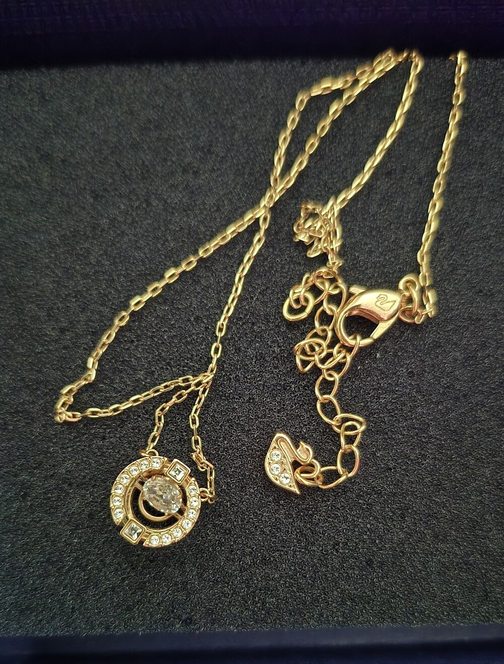 Una Swarovski Necklace - Rose Gold - Picture 12 of 16